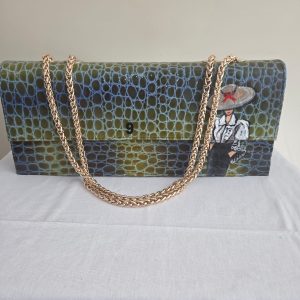 Green Long Chain Lady