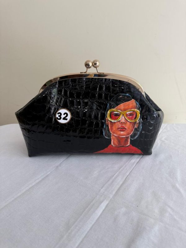 Black Clutch (15x8)