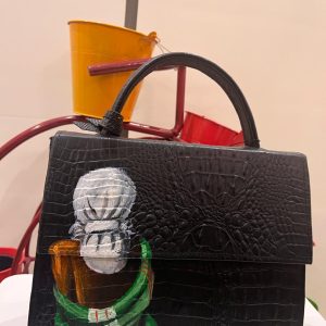 WhatsApp Image 2025-10-05 at 20.44.21 (2) Black Single Handle Medium Bag